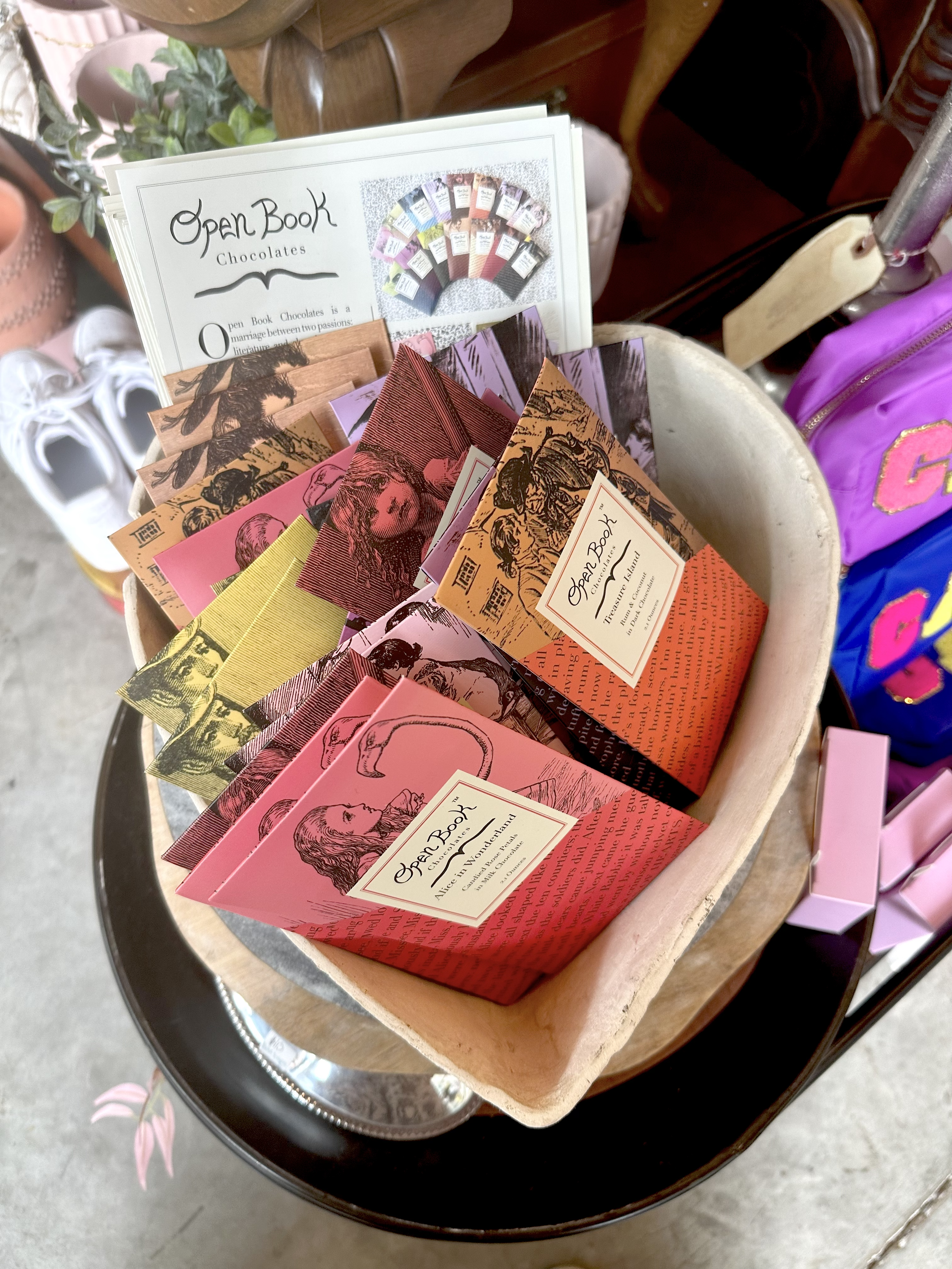 BOOK(⁎ᵕᴗᵕ⁎) ※プロフ要確認 My Big Finds Open Book Chocolates Pop-Up | June 2026 — Open Book